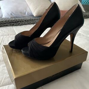 Women’s size 9 black snake heels